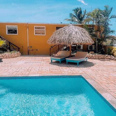 Casa Di Caribe - Private Pool In The Month Of June ! Willemstad Eksteriør billede